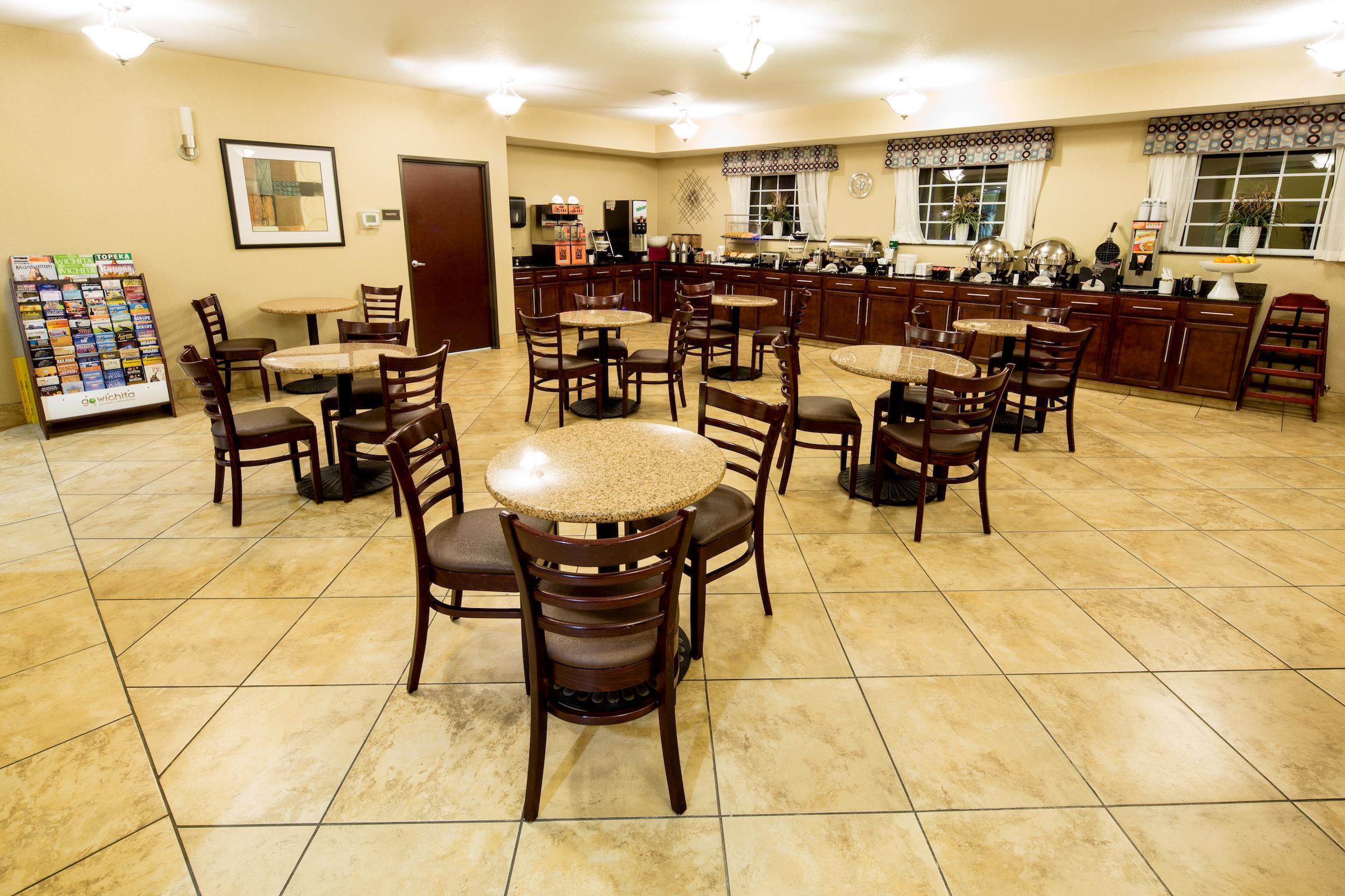 Best Western Plus Eastgate Inn & Suites Wichita Luaran gambar