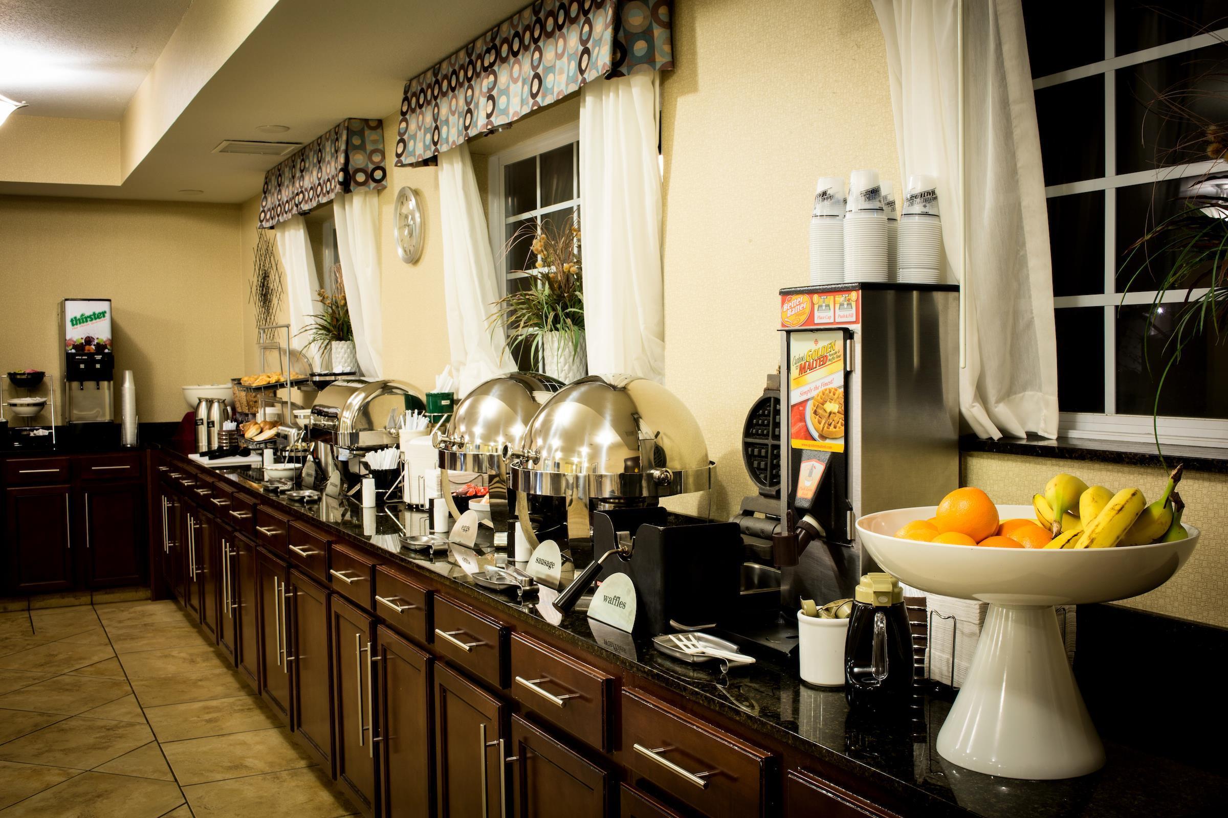 Best Western Plus Eastgate Inn & Suites Wichita Luaran gambar